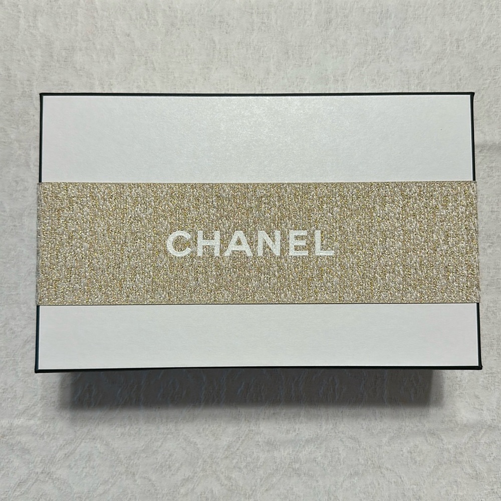 Chanel long wallet size storage box w/stuffing & ribbon